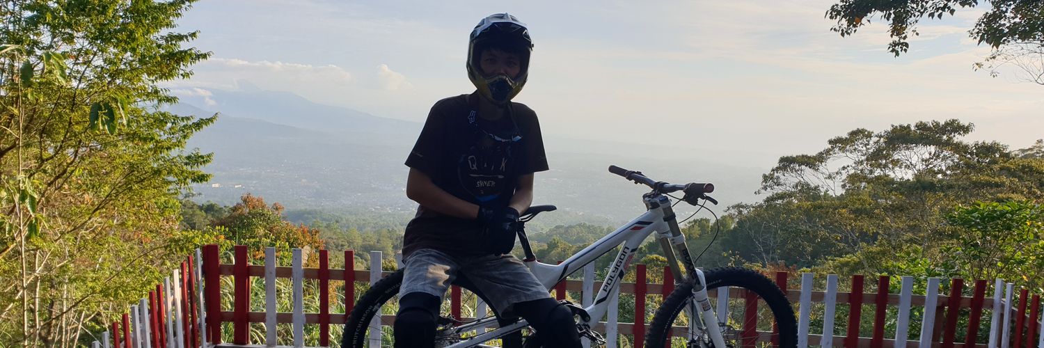 CengliL's profile banner image