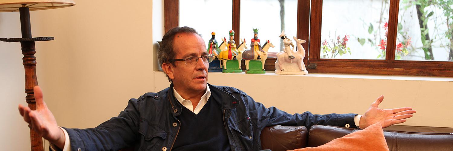 AlbertoAcostaE's profile banner image