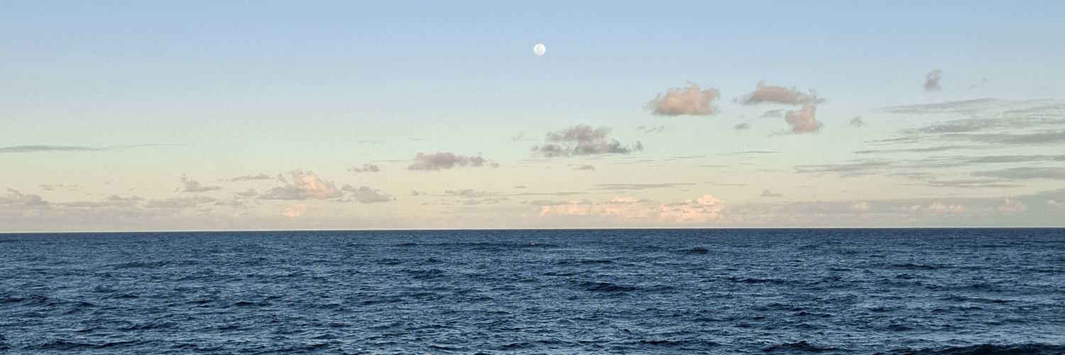 falacalado's profile banner image