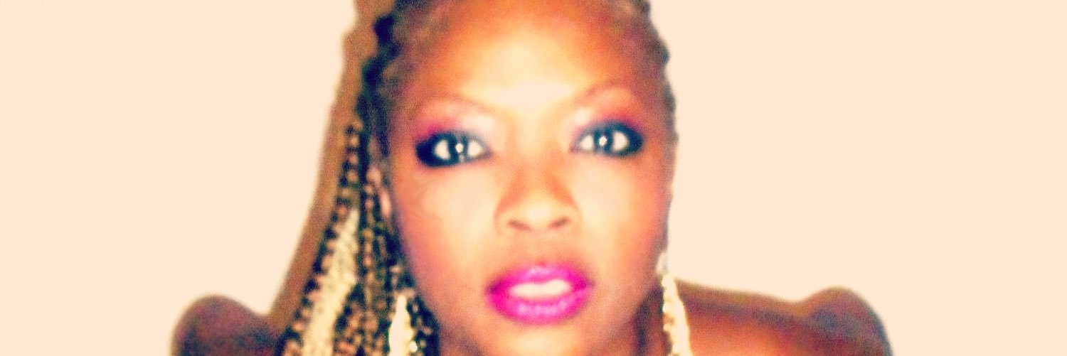 poetrynpics's profile banner image