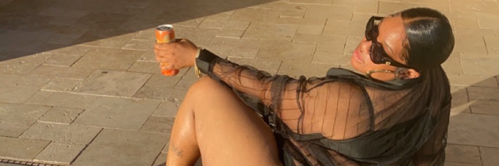 JanuarysVryOwn1's profile banner image