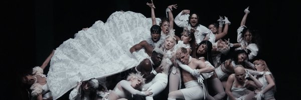 floo__d Profile Banner