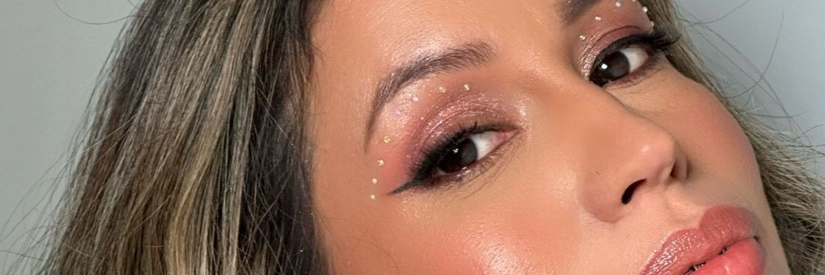 AlineBink's profile banner image
