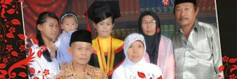 iwe_aulia's profile banner image
