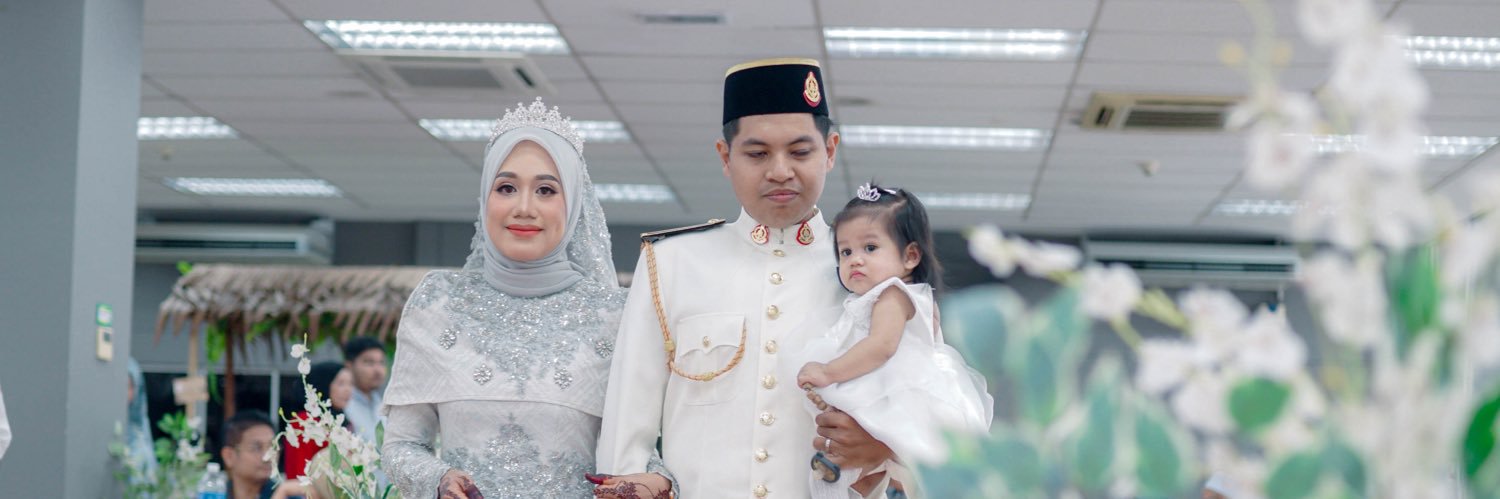 aishahffian's profile banner image