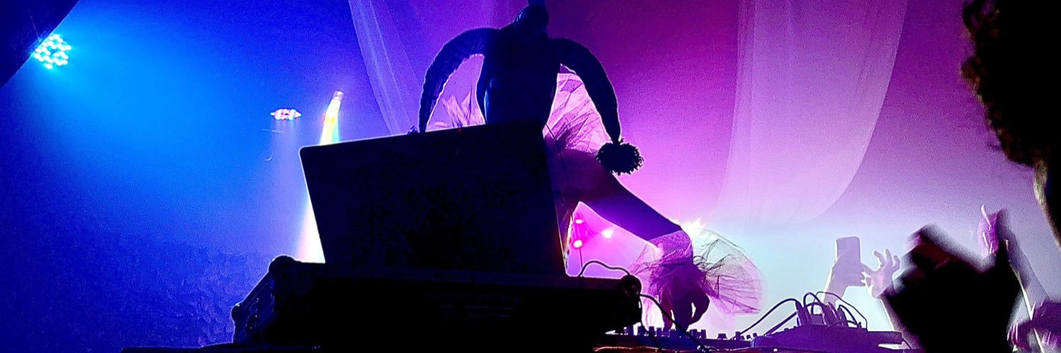 MAC banner