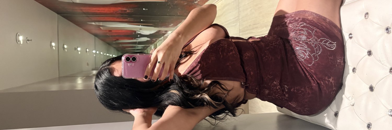 dvisynaomi's profile banner image