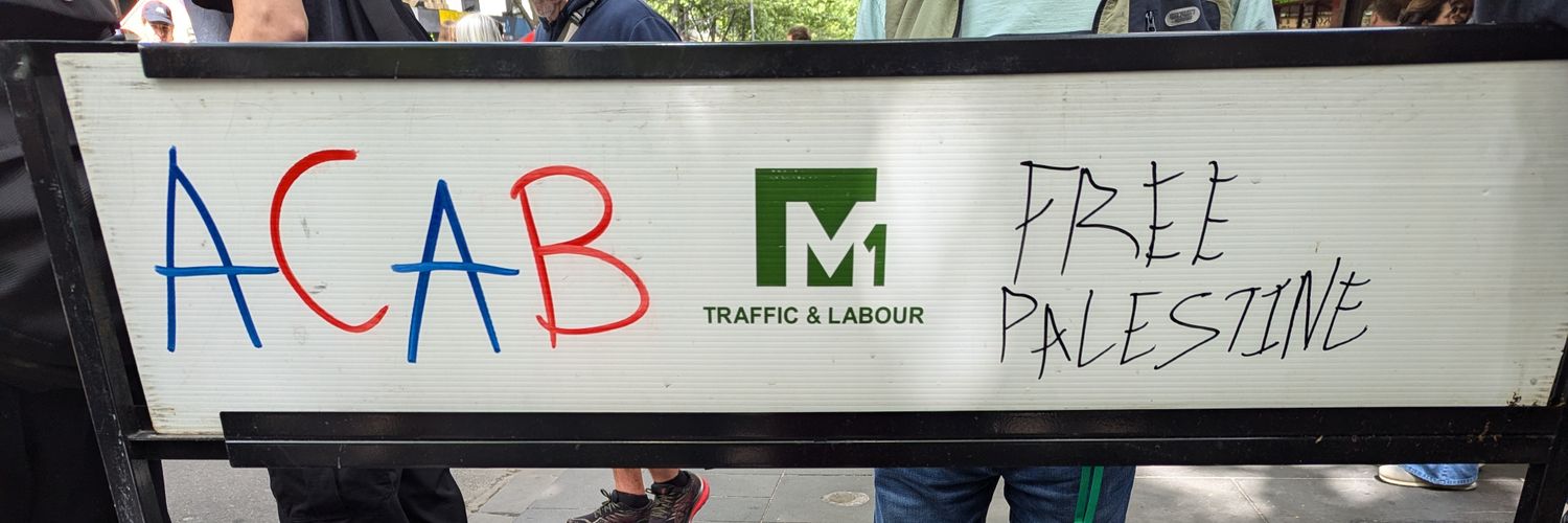 Dr Bone says #FreePalestine banner