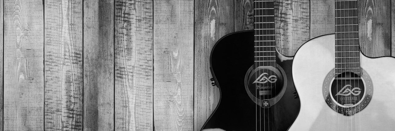 L banner