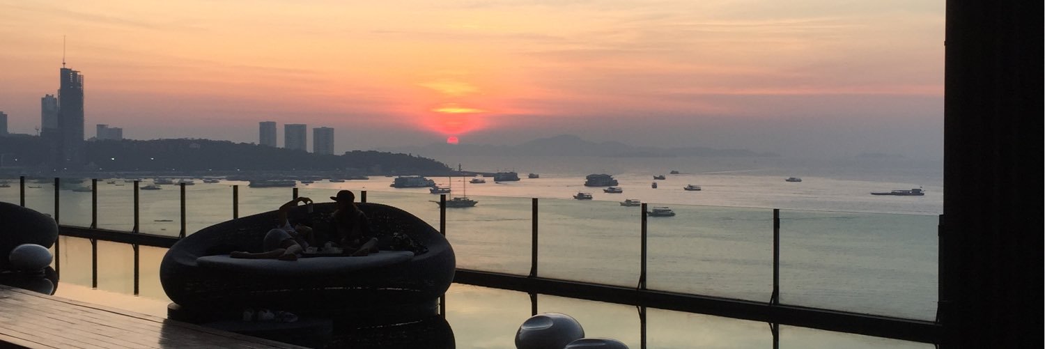 mevvericka's profile banner image