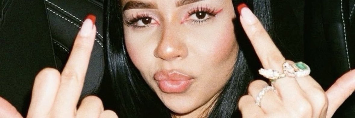 xomaurisa's profile banner image