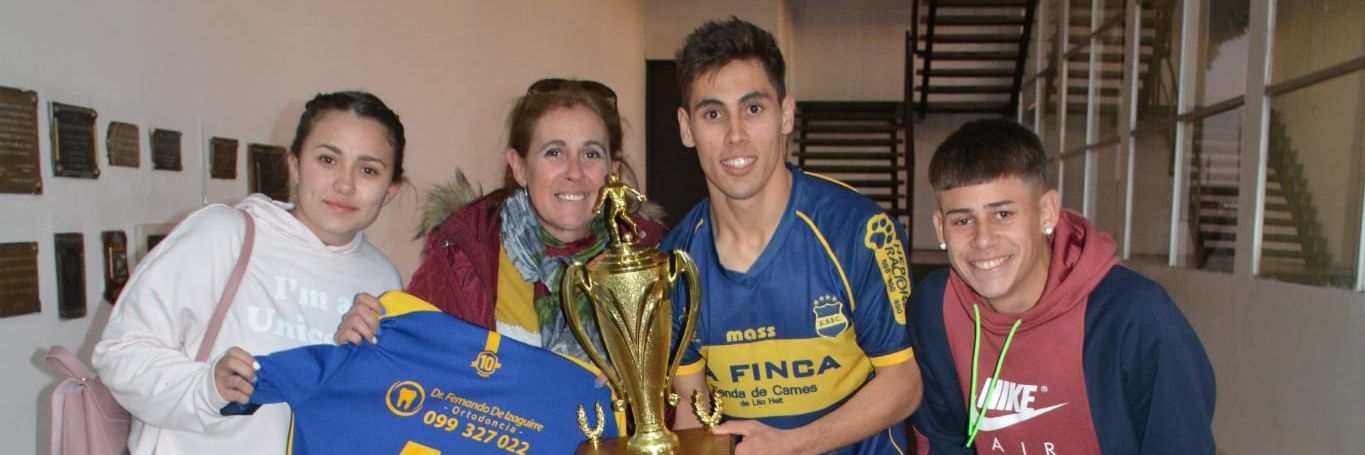 GiuliMen's profile banner image