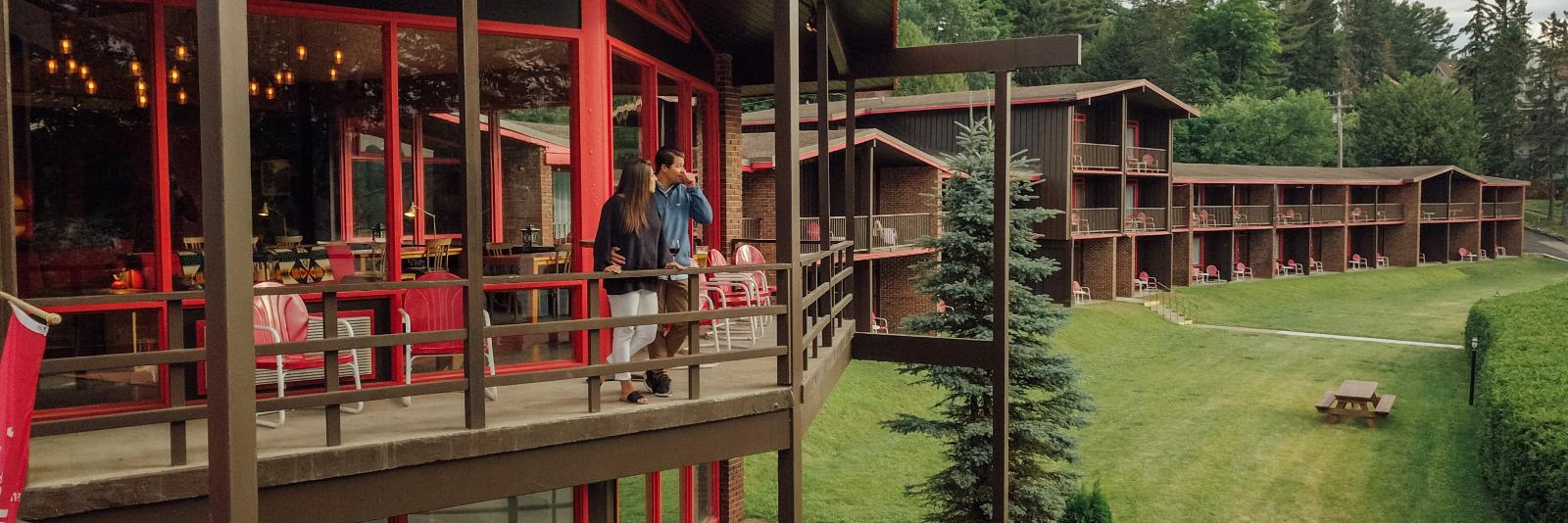 LakeHouse_LP's profile banner image
