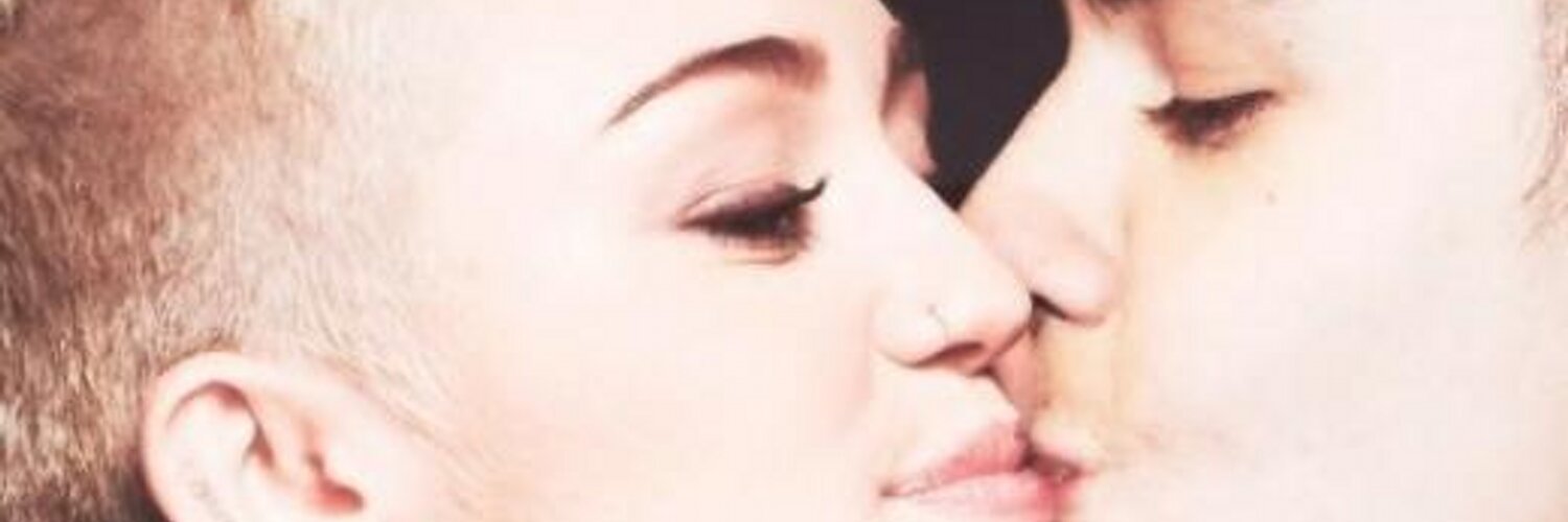 linewsflashIN's profile banner image