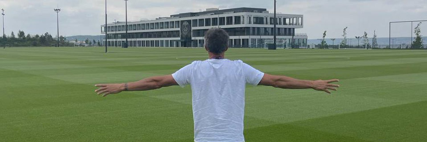 👽 🇸🇳 Tom Hagen banner