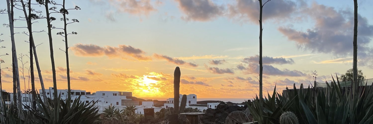 Poblet_10's profile banner image