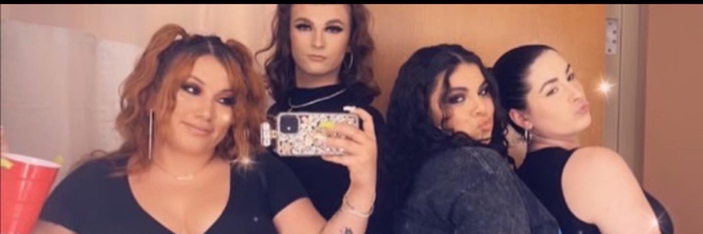 __corinn3__'s profile banner image