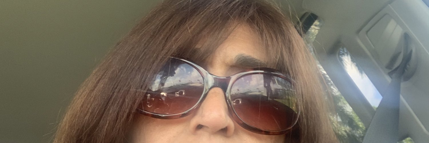 maheencarroll's profile banner image