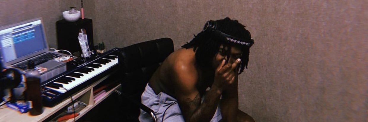 thanksrayray's profile banner image