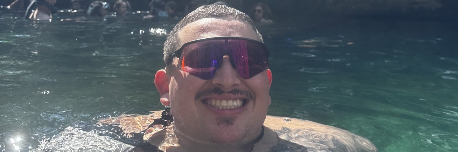 gazellee_'s profile banner image