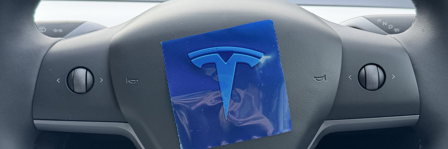 tesla_2402's profile banner image