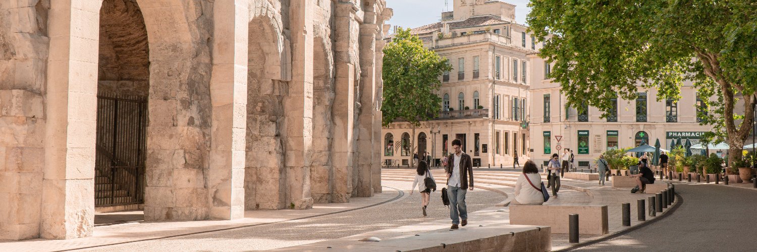 Ville de Nîmes's banner