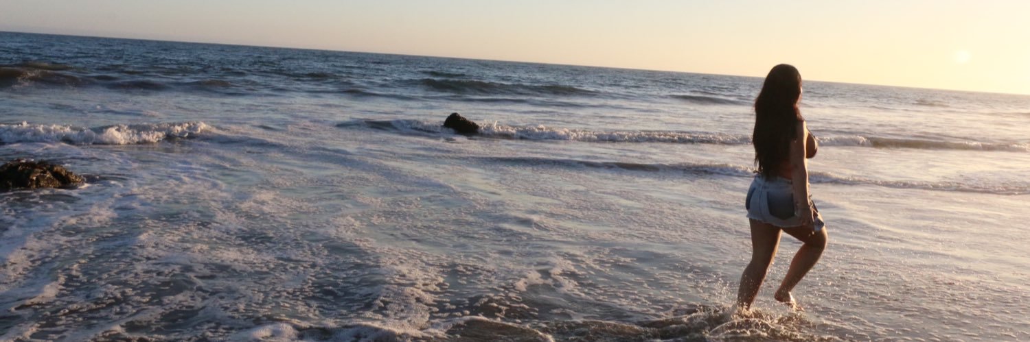 mzellyz's profile banner image