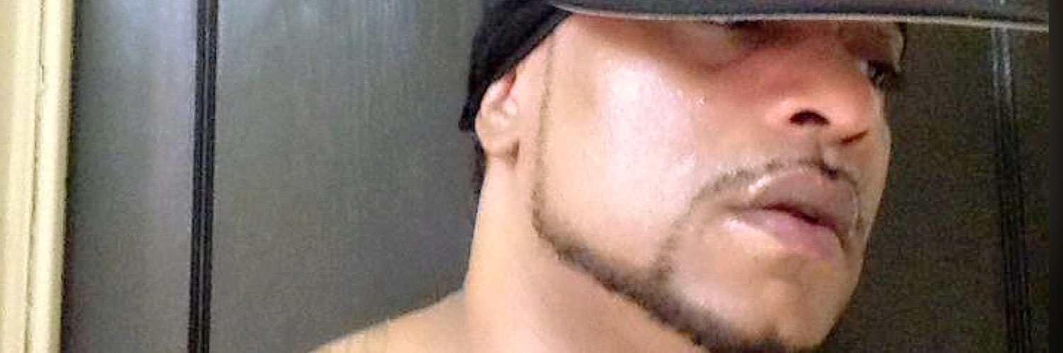 Gray Rose🥀 banner