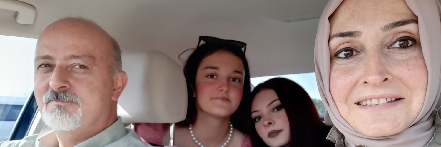 sirin_colakoglu's profile banner image