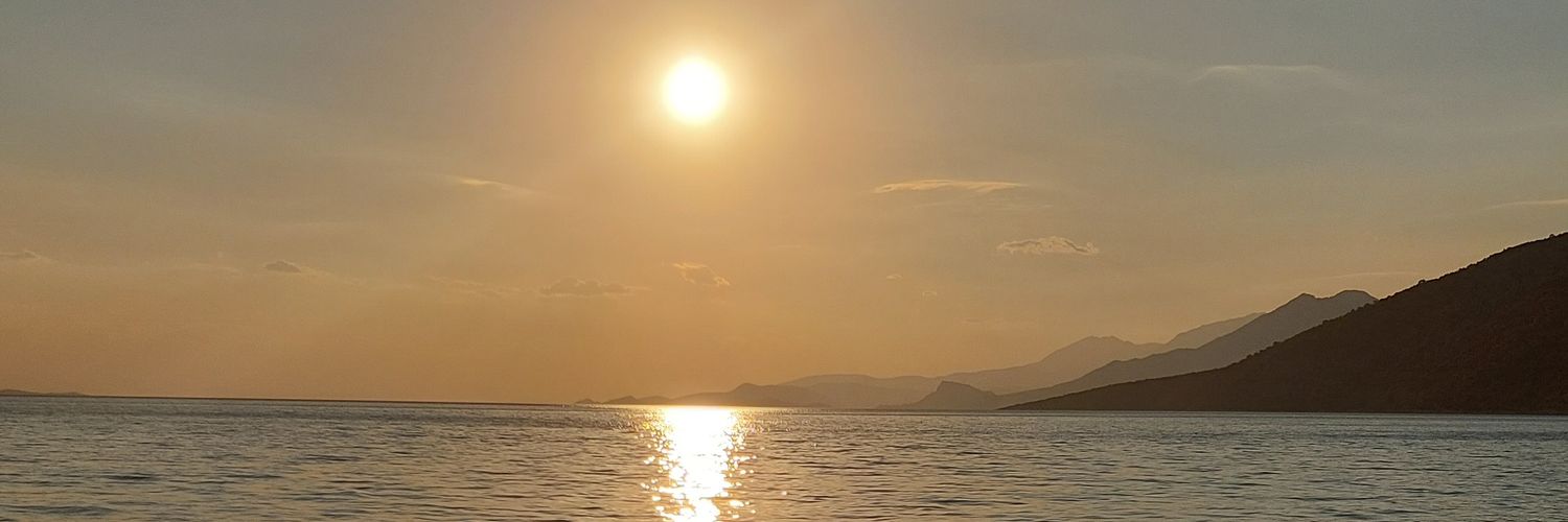 Elenisp04's profile banner image
