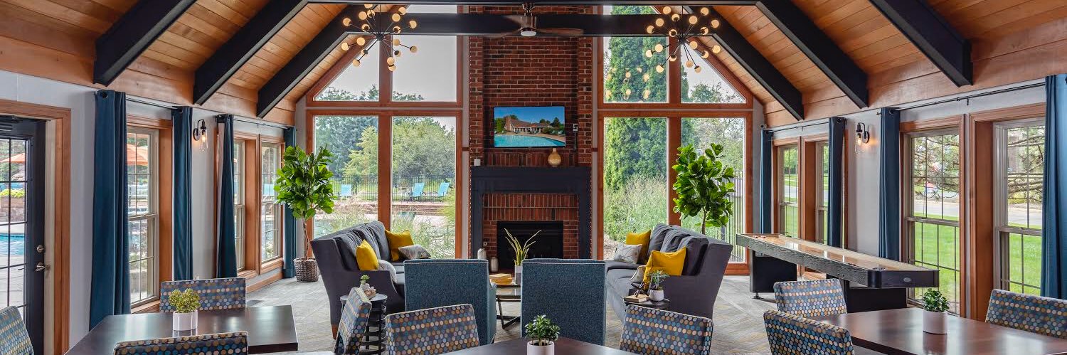 Hamptons Apartments banner
