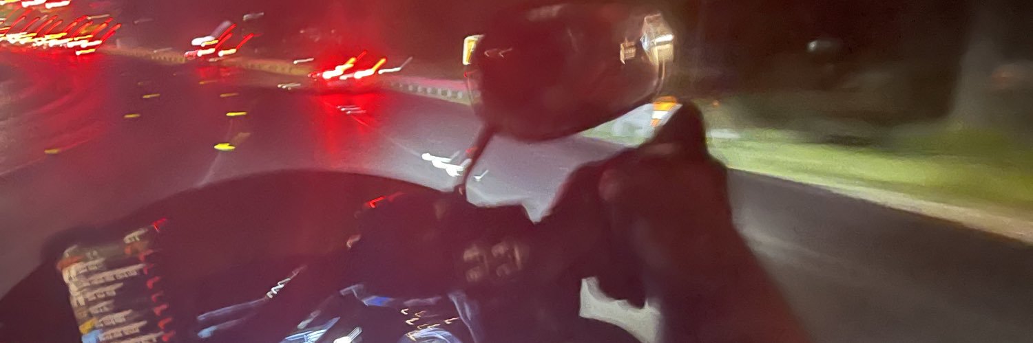 ___breii's profile banner image