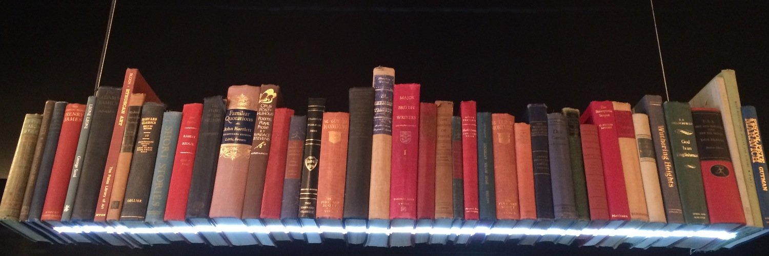 BookyEm's profile banner image
