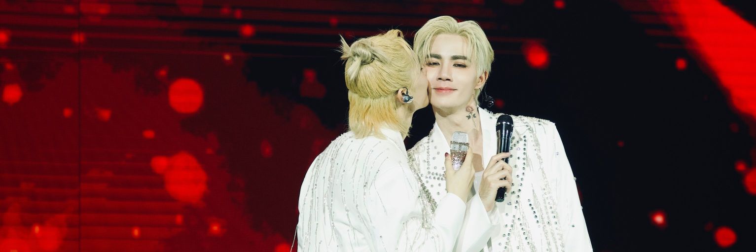 Ale Dark 🇲🇽 In ZeeNuNew I trust 💙🧡✨ banner