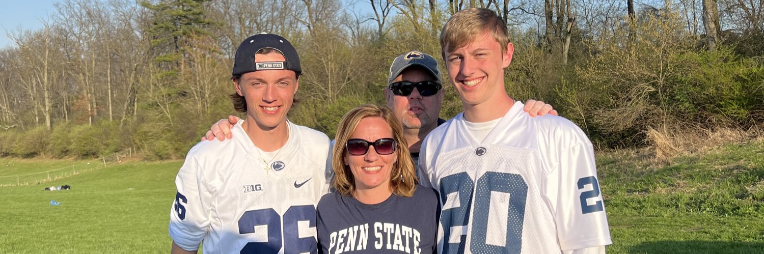 Nicole Hallowell banner