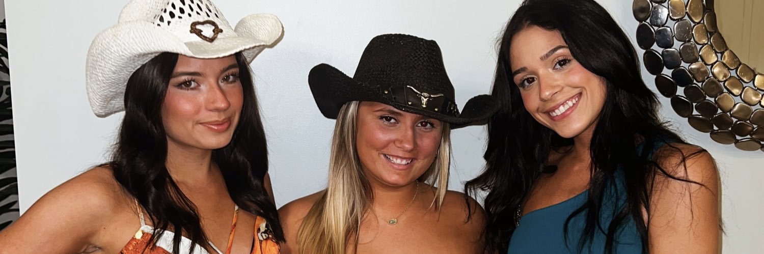annascottarnold's profile banner image