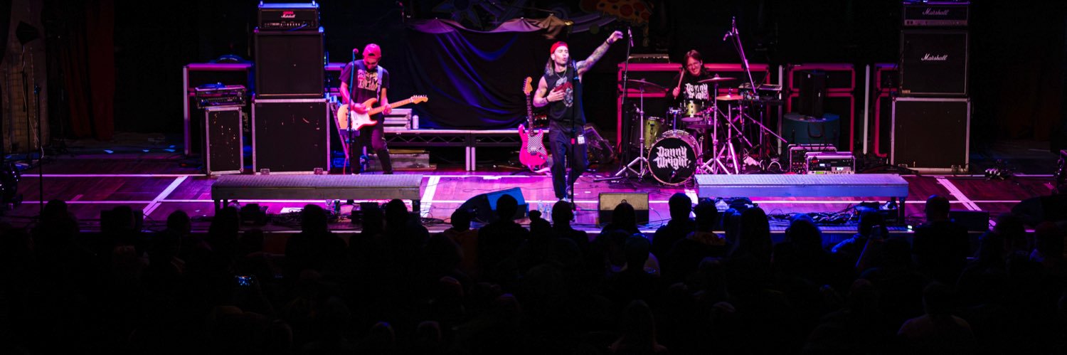 D A N N Y W R I G H T banner