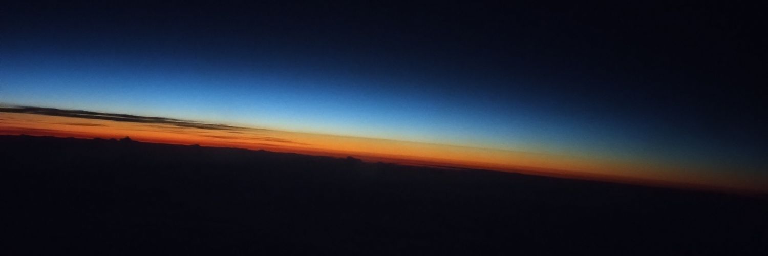 thaispavoni's profile banner image