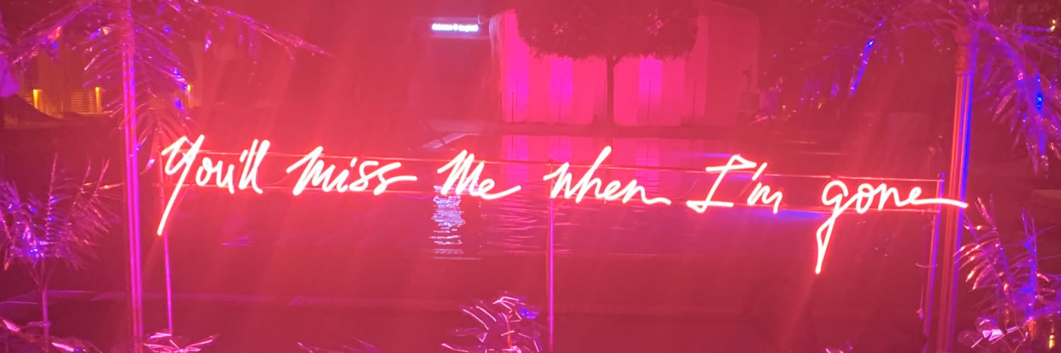 queenliv_'s profile banner image