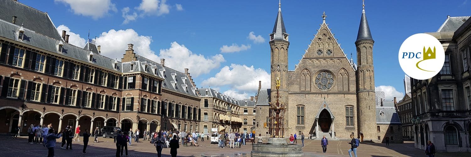 Parlement.com's banner
