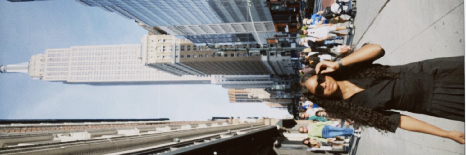 nini_wagner's profile banner image