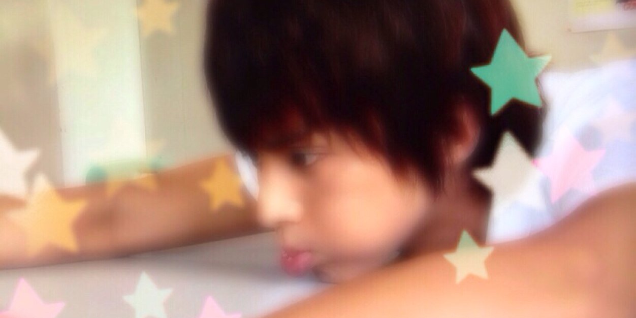 amouR____F's profile banner image