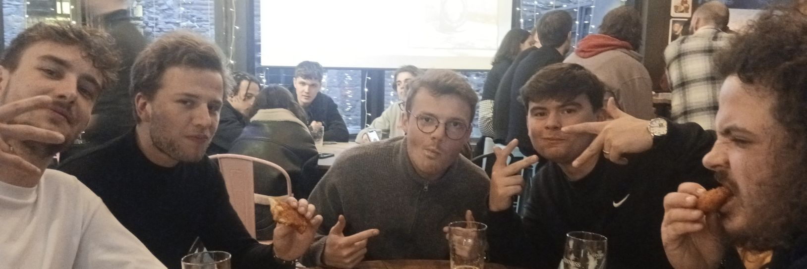 lelucmo's profile banner image