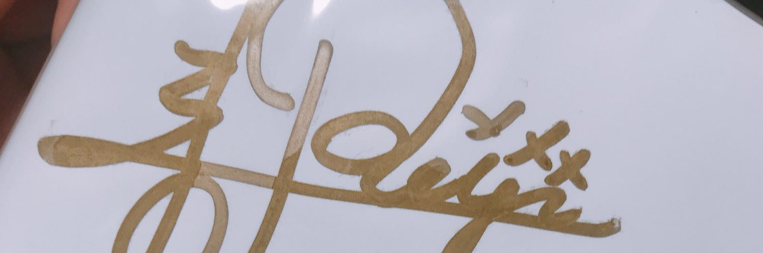 R_fny's profile banner image