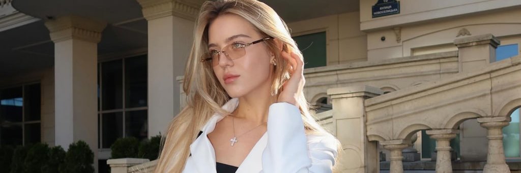 AuroraIvanenko's profile banner image