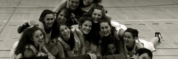 oansom Profile Banner