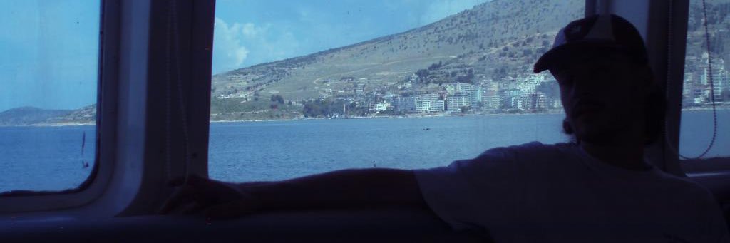 Tomás García banner