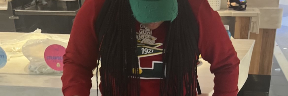 Shyntae's profile banner image