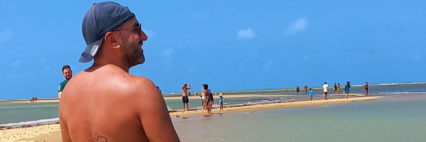 lessathi's profile banner image