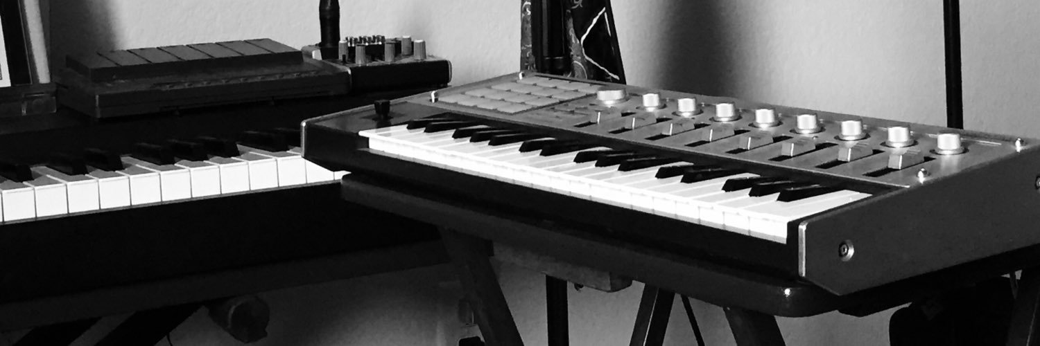 KatLee01's profile banner image
